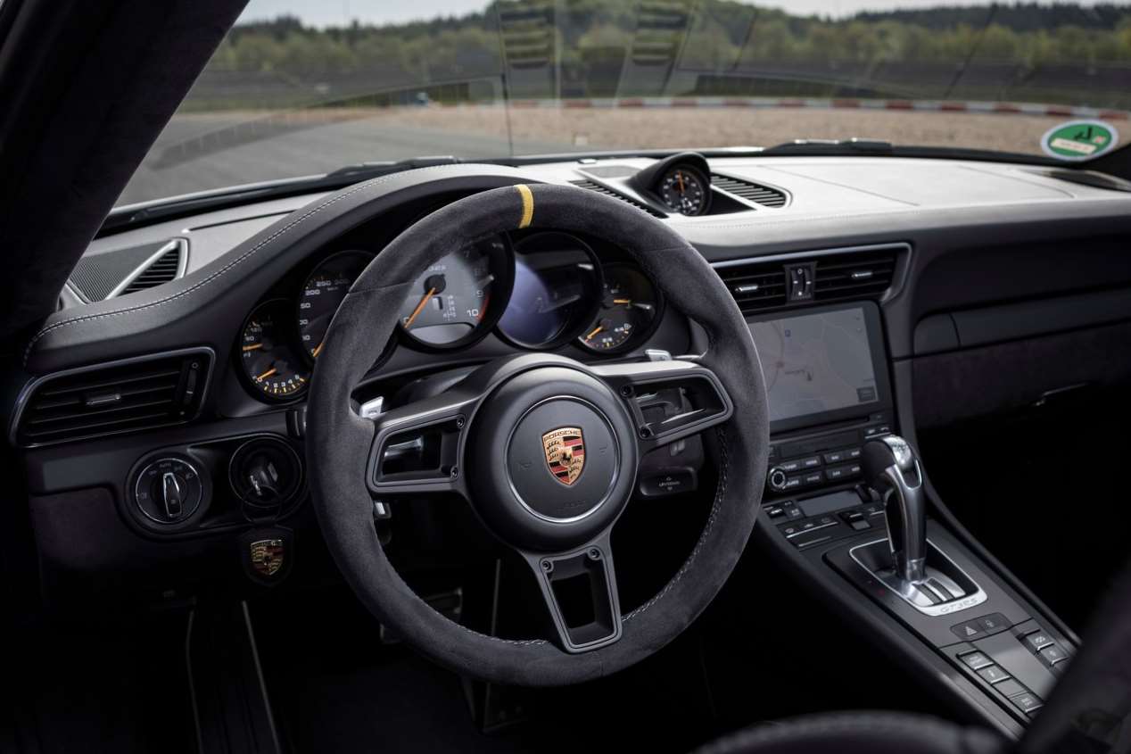 Porsche 911 GT3 RS: a prueba en el circuito de Nürburgring