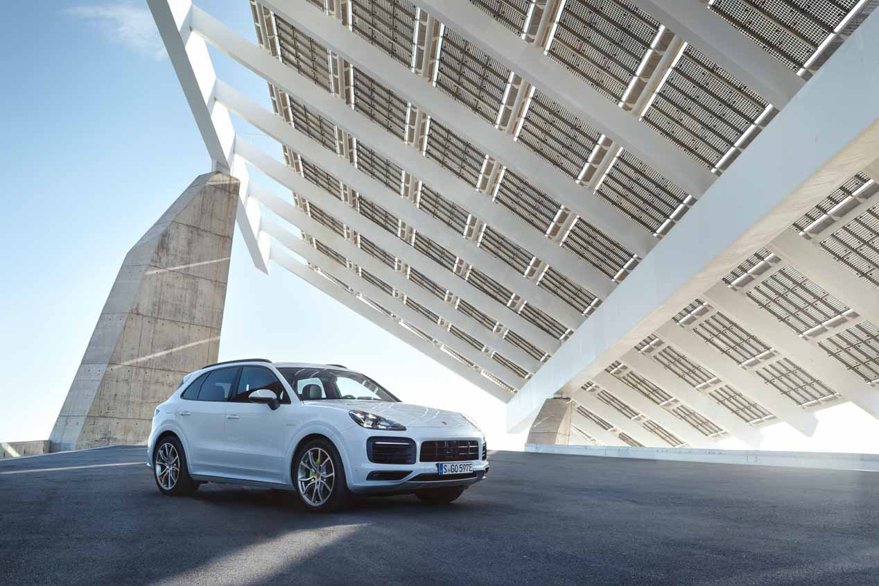 La versión híbrida convierte en más ecológico al Porsche Cayenne
