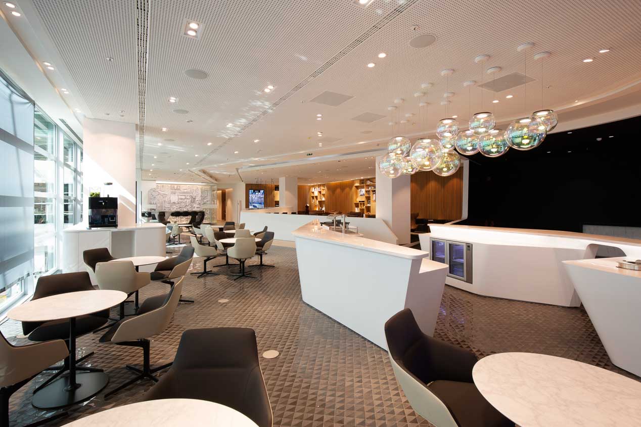 Exclusivo espacio Lounge by Lexus, en el aeropuerto de Bruselas
