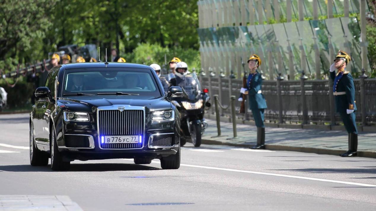 La nueva limusina de Putin y otros coches del pasado soviético