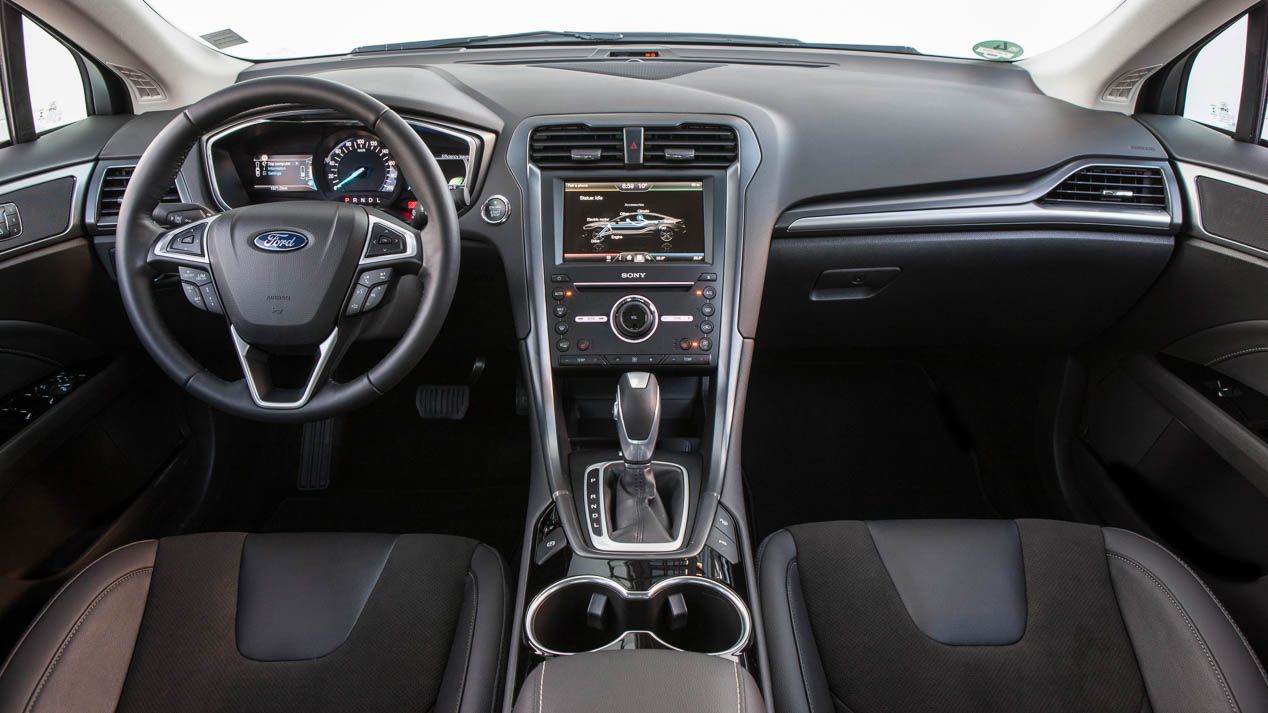 Ford Mondeo 2019 vs VW Passat 2019: nuevo duelo de berlinas
