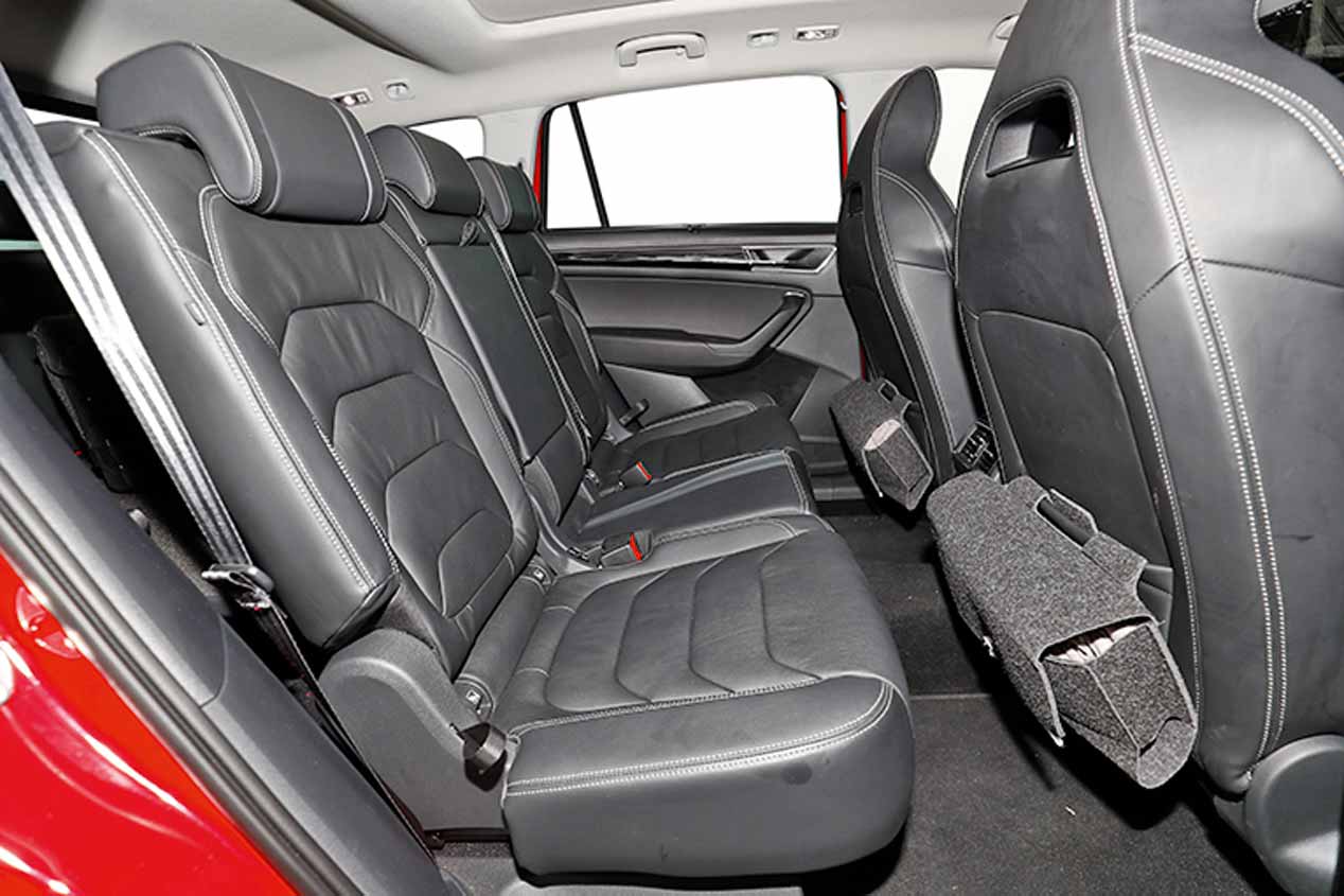 Comparativa SUV de 7 plazas: Peugeot 5008, Skoda Kodiaq y VW Tiguan Allspace