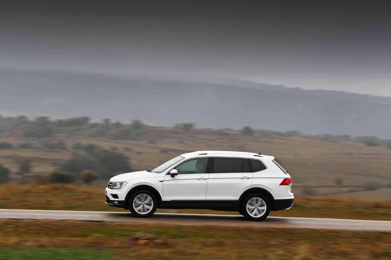 Comparativa SUV de 7 plazas: Peugeot 5008, Skoda Kodiaq y VW Tiguan Allspace