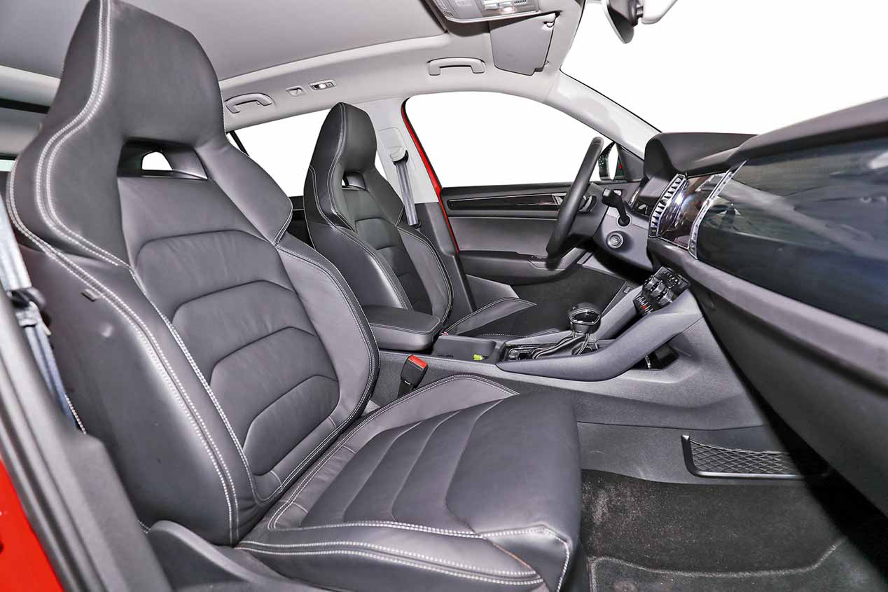 Comparativa SUV de 7 plazas: Peugeot 5008, Skoda Kodiaq y VW Tiguan Allspace