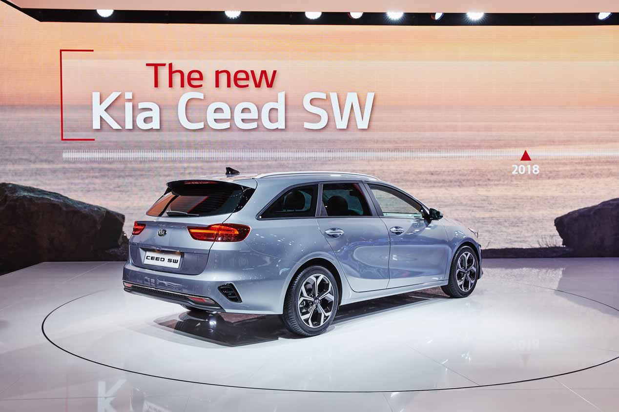 Ford Focus 2018 vs Kia Ceed 2018