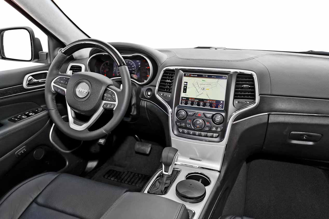 A prueba los Jeep Grand Cherokee vs Range Rover Velar