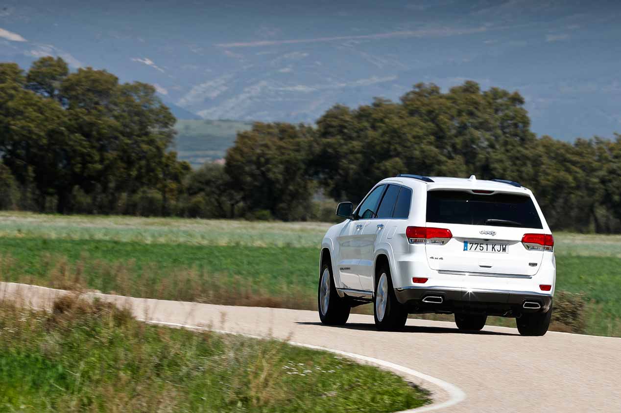 A prueba los Jeep Grand Cherokee vs Range Rover Velar