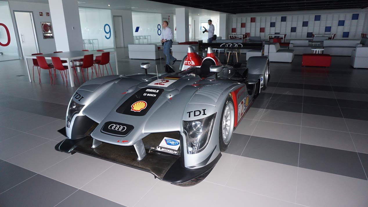Así es el "Motor&Sport Institute" de Teo Martín
