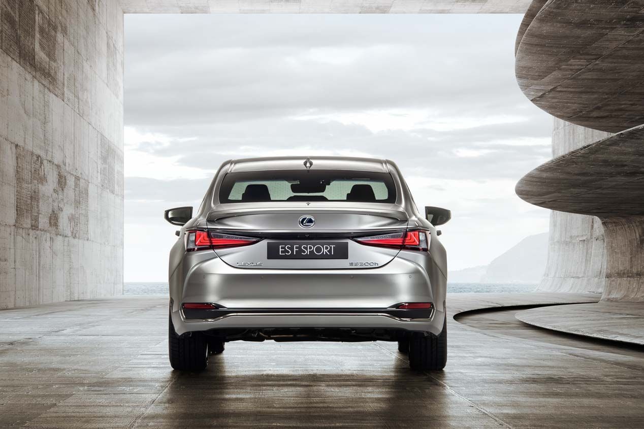 Nuevo Lexus ES, desde 45.000 euros en España