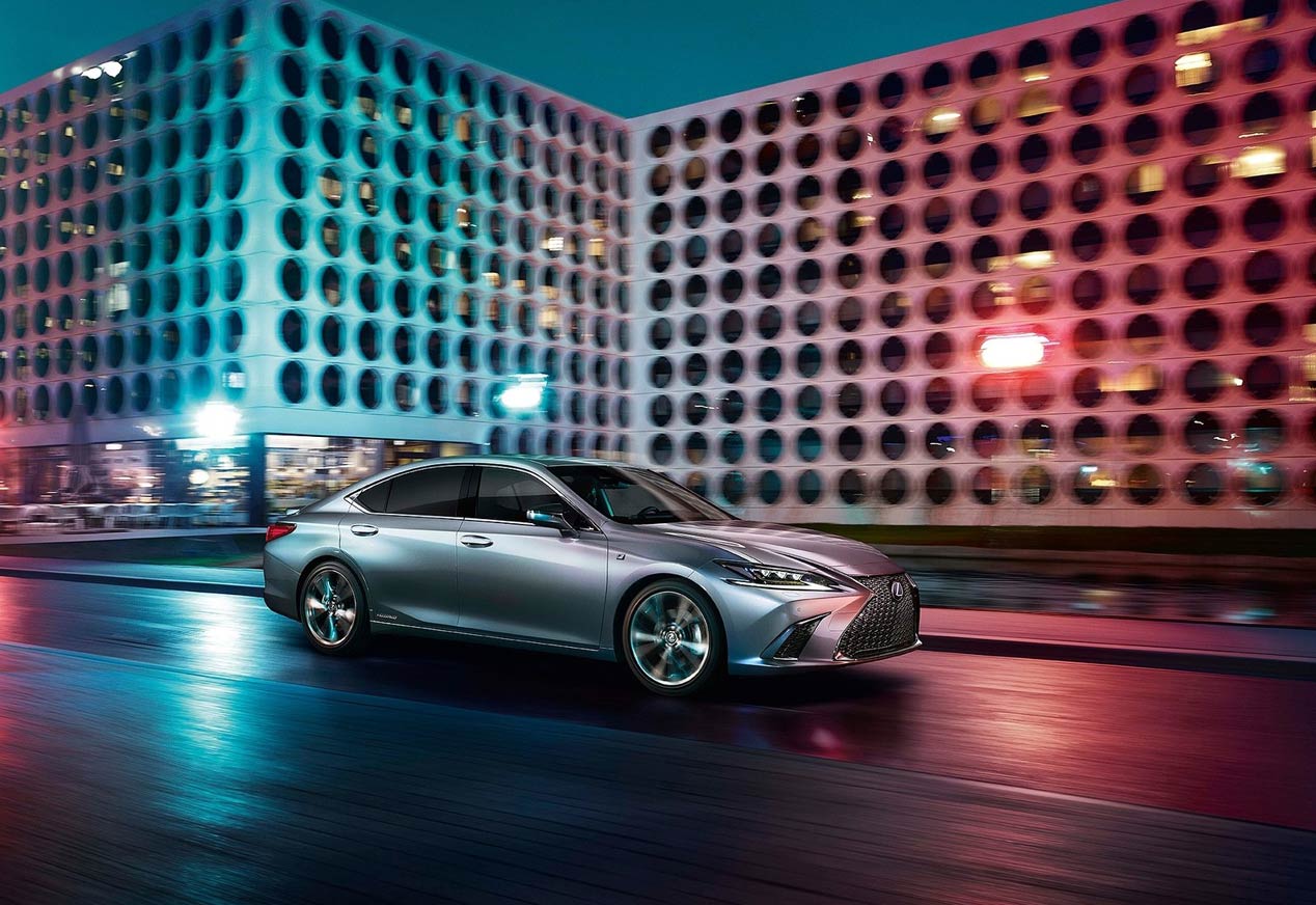 Nuevo Lexus ES, desde 45.000 euros en España