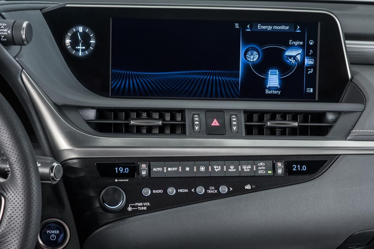 Nuevo Lexus ES, desde 45.000 euros en España