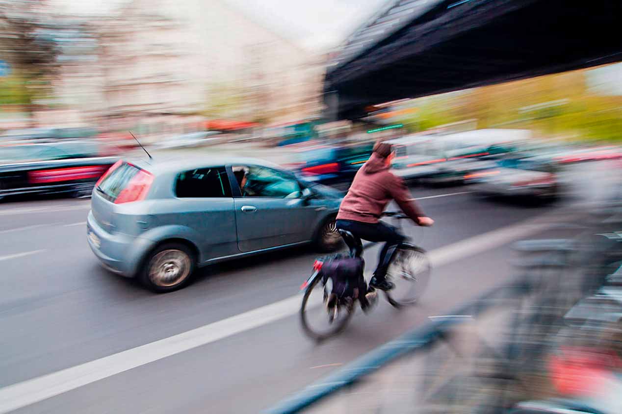 Cómo mejorar la seguridad de ciclistas, peatones y motociclistas