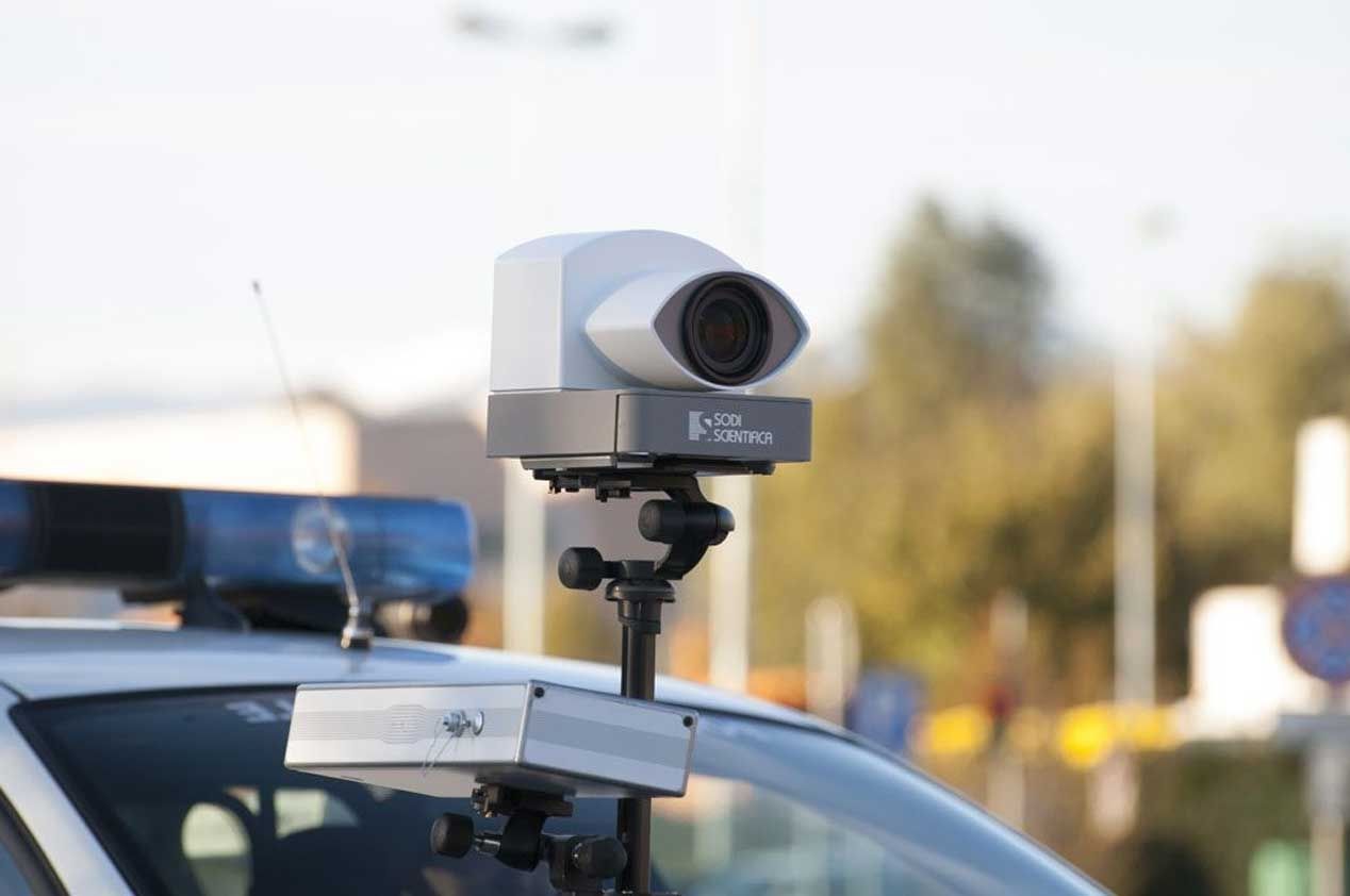 Eficientes, polivalentes, indetectables... así son los radares de la DGT