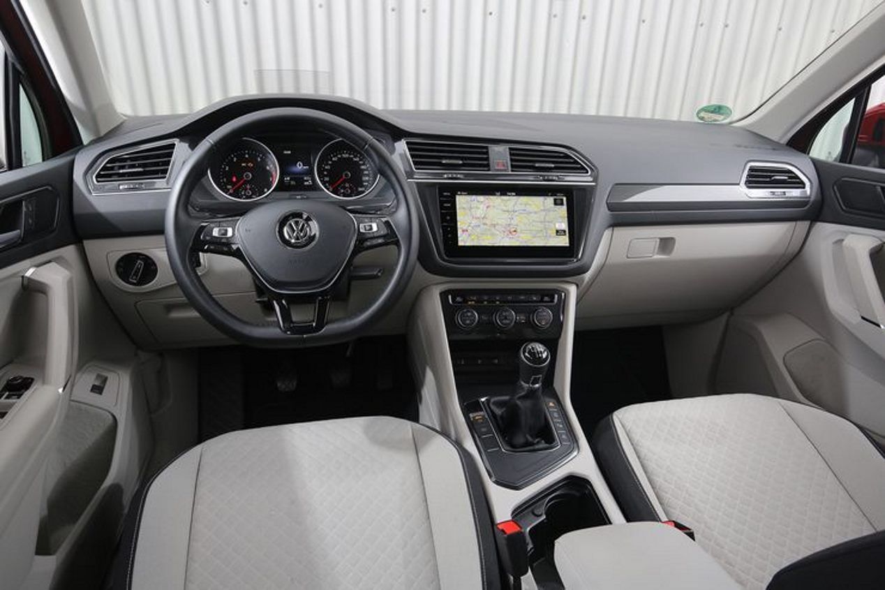 Comparativa: VW Golf Sportsvan 1.5 TSI vs VW Tiguan 1.4 TSI