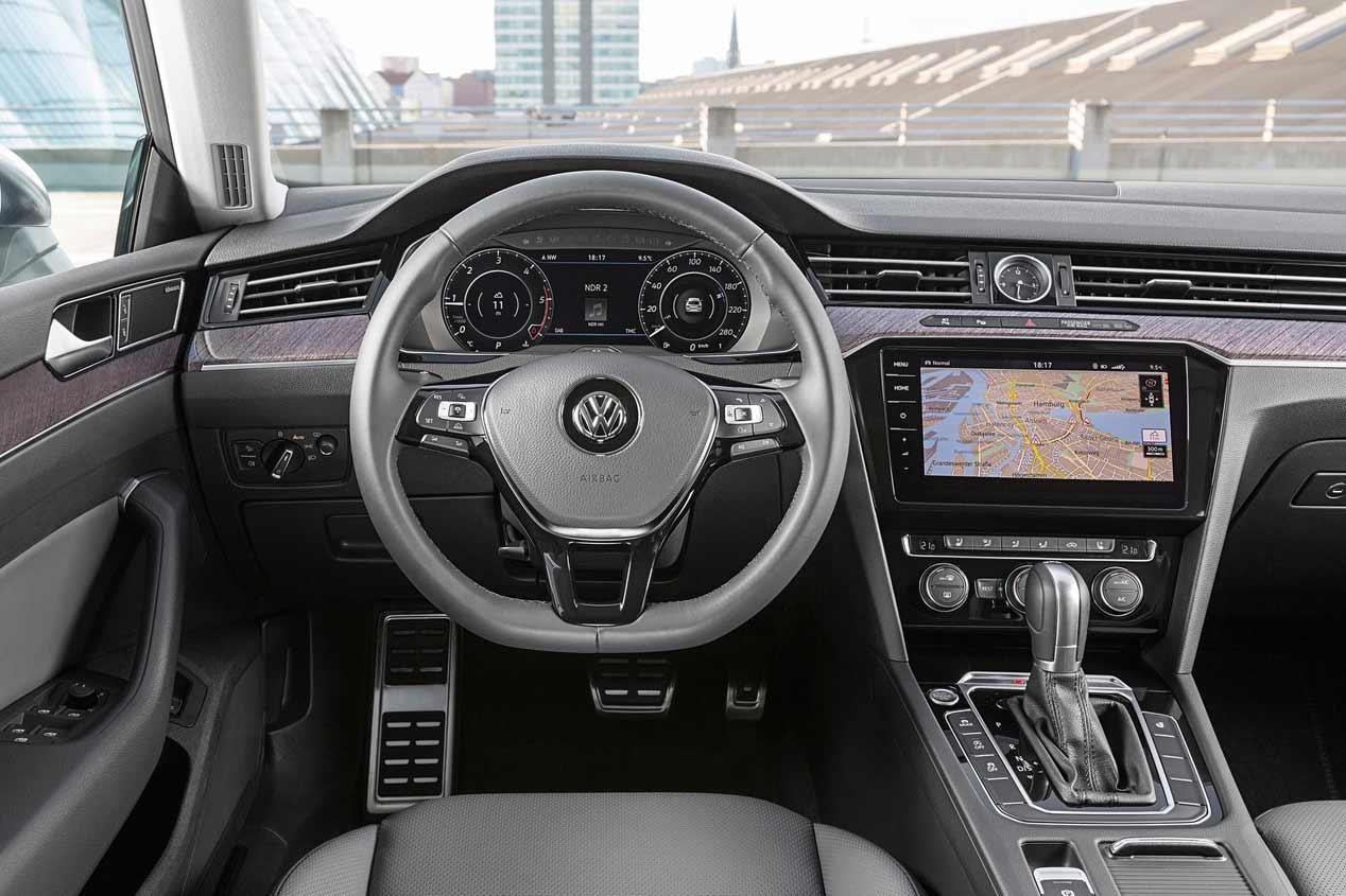 VW Golf 2019 vs Mazda3 2019: duelo de grandes compactos