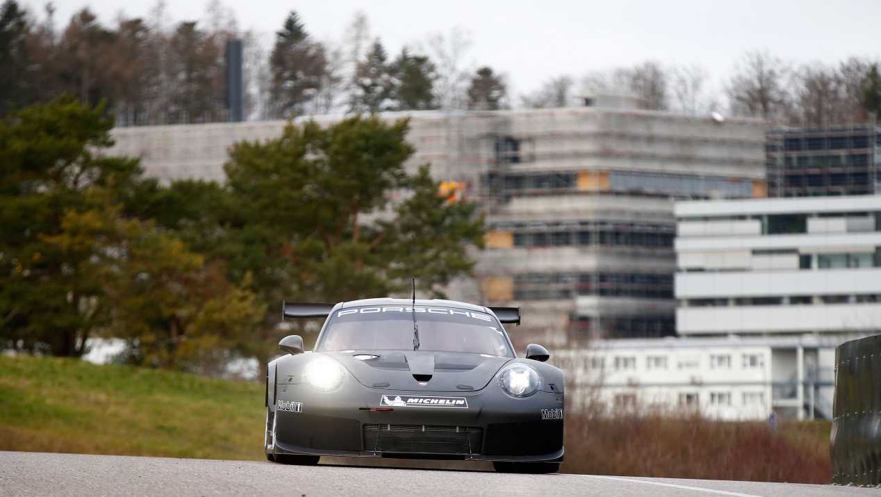 Así se crea el Porsche 911 RSR de Le Mans
