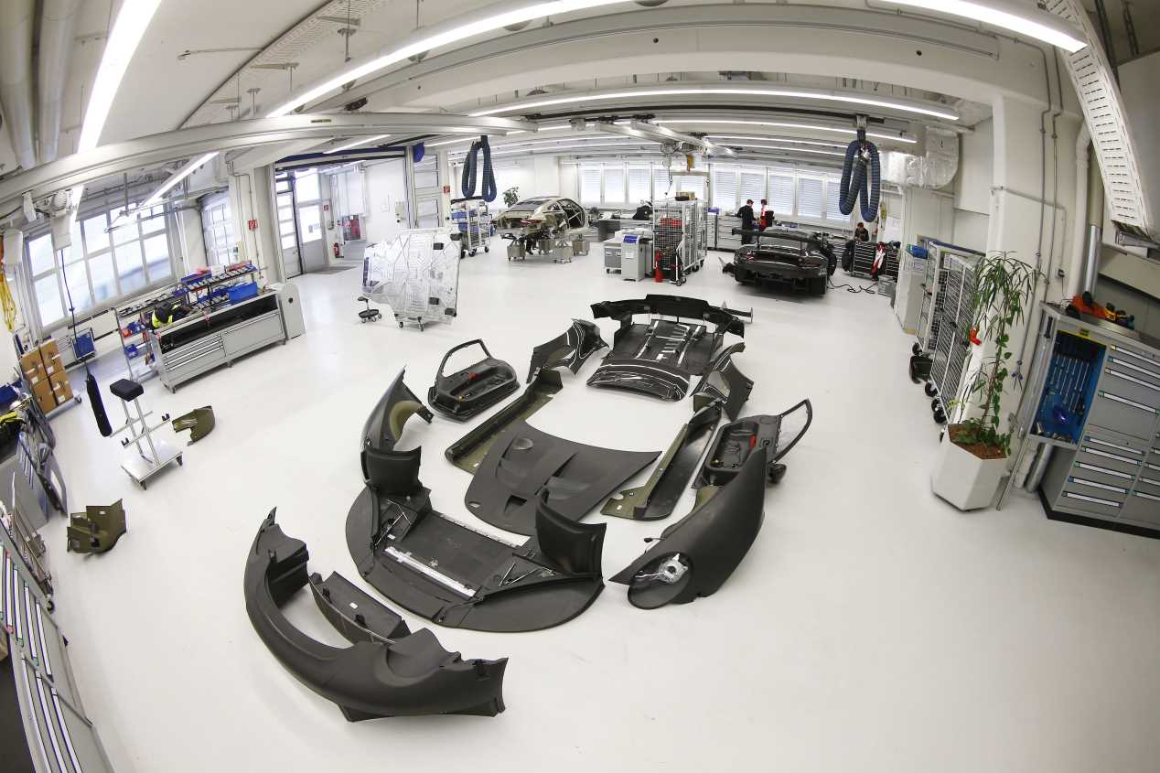 Así se crea el Porsche 911 RSR de Le Mans