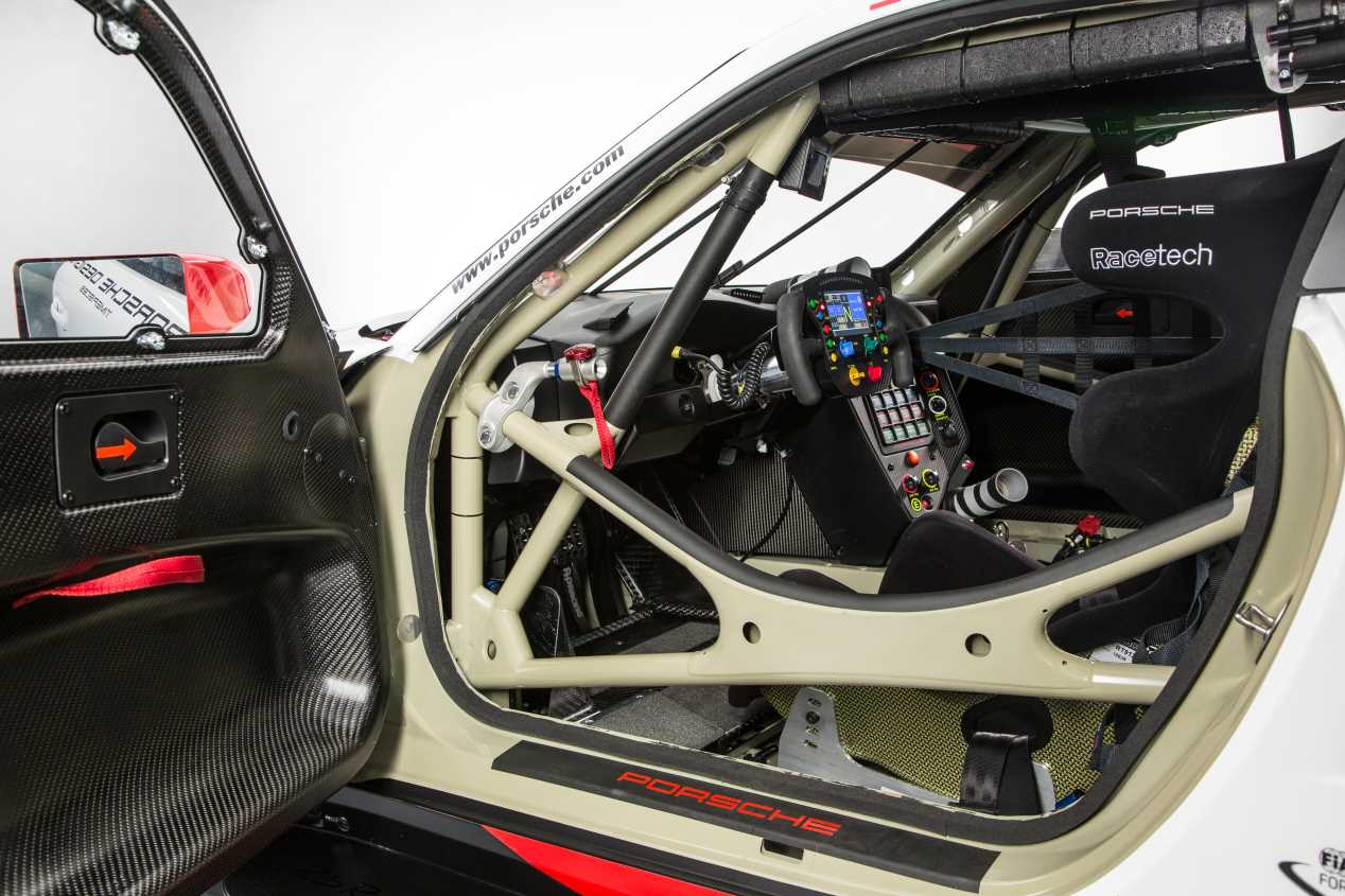 Así se crea el Porsche 911 RSR de Le Mans