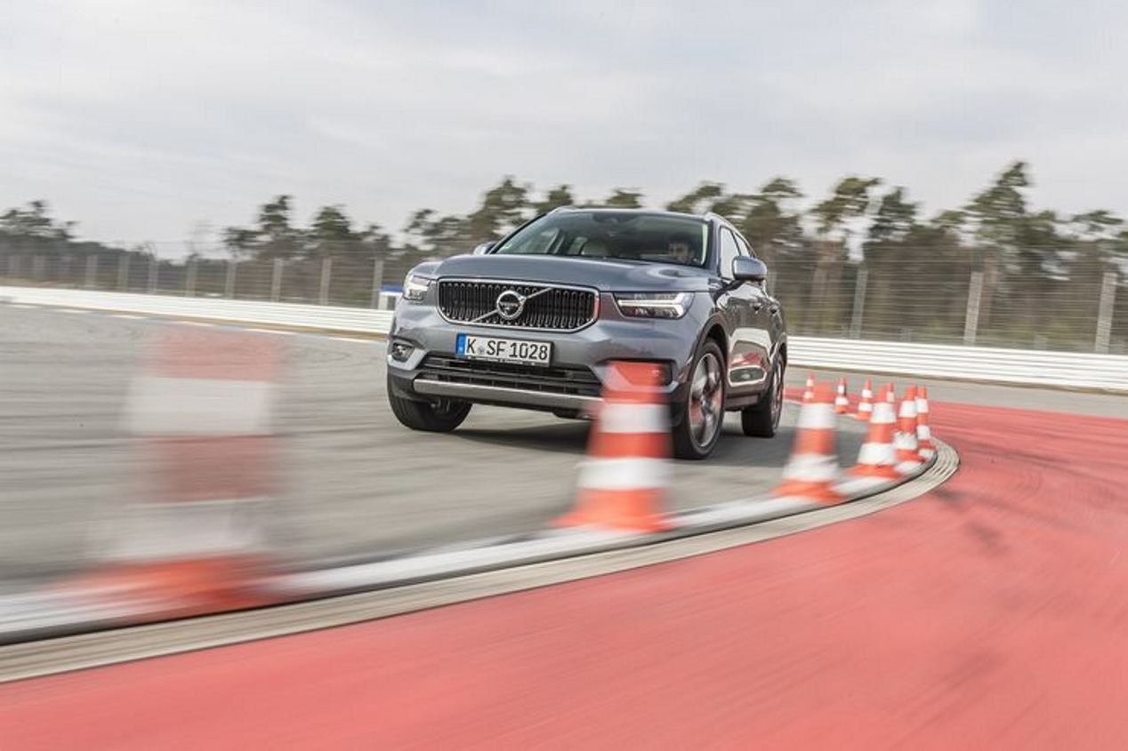 Comparativa SUV: BMW X2 20d vs Mercedes GLA 220d vs Volvo XC40 D4