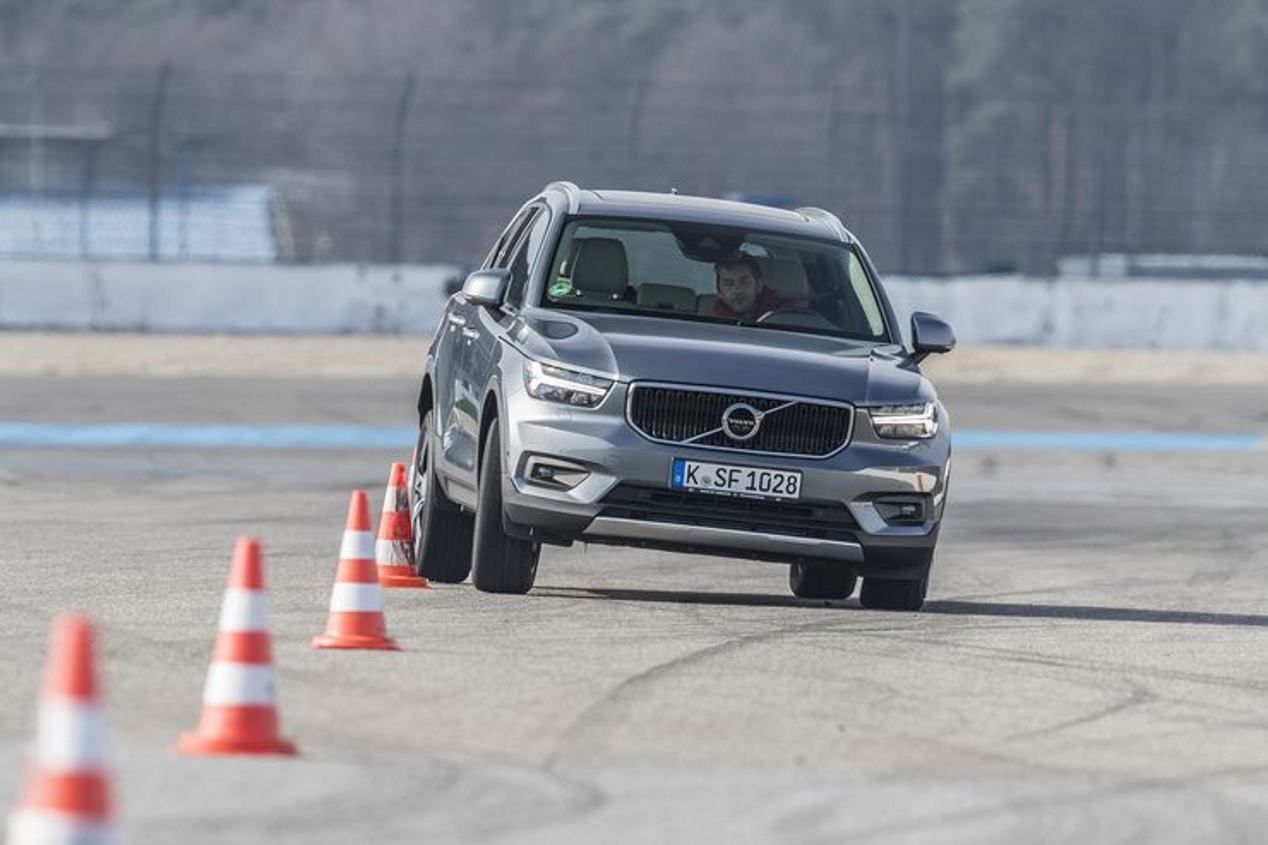Comparativa SUV: BMW X2 20d vs Mercedes GLA 220d vs Volvo XC40 D4