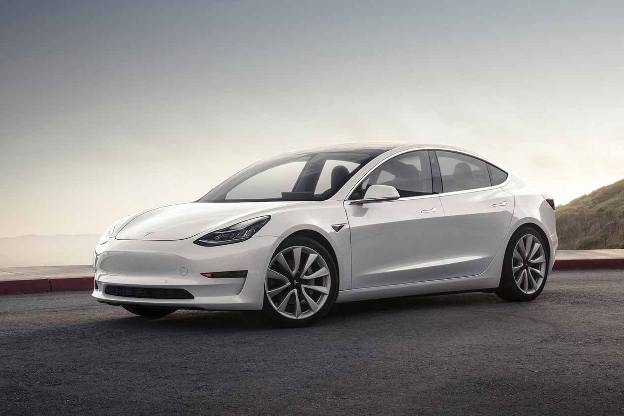 Tesla podría tener un sexto modelo: un compacto similar al I.D. de VW