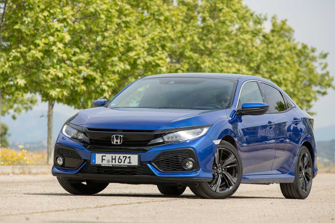 Honda Civic 1.6 i-Dtec vs Peugeot 308 1.5 BlueHDI