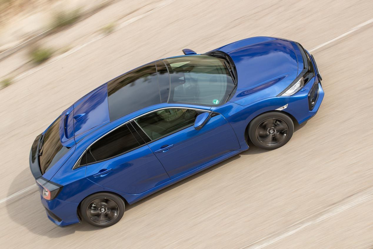 Honda Civic 1.6 i-Dtec vs Peugeot 308 1.5 BlueHDI