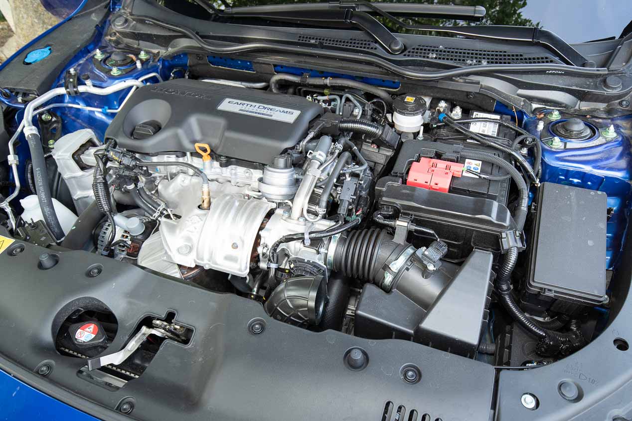 Honda Civic 1.6 i-Dtec vs Peugeot 308 1.5 BlueHDI