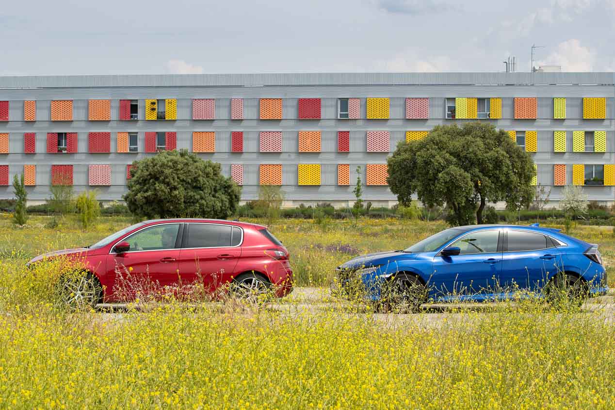 Honda Civic 1.6 i-Dtec vs Peugeot 308 1.5 BlueHDI