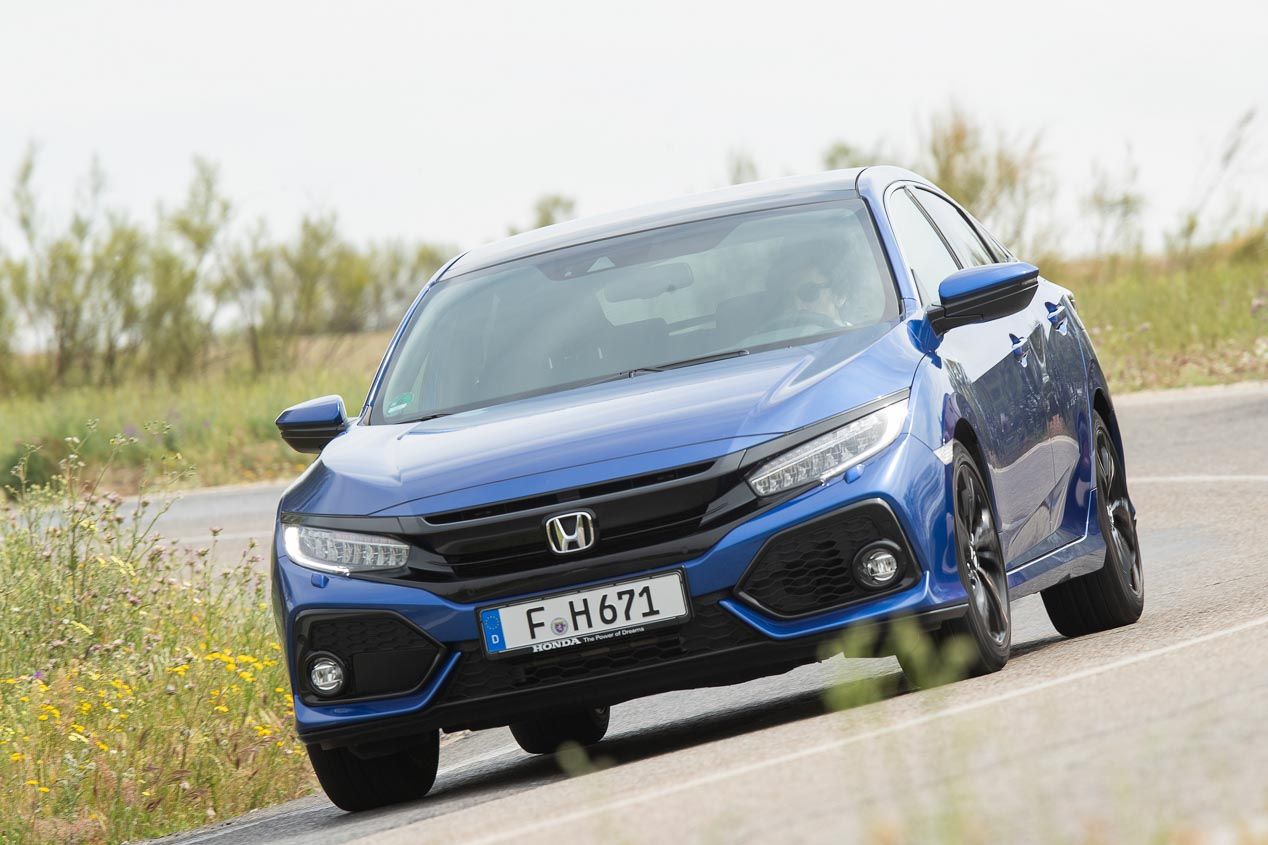 Honda Civic 1.6 i-Dtec vs Peugeot 308 1.5 BlueHDI