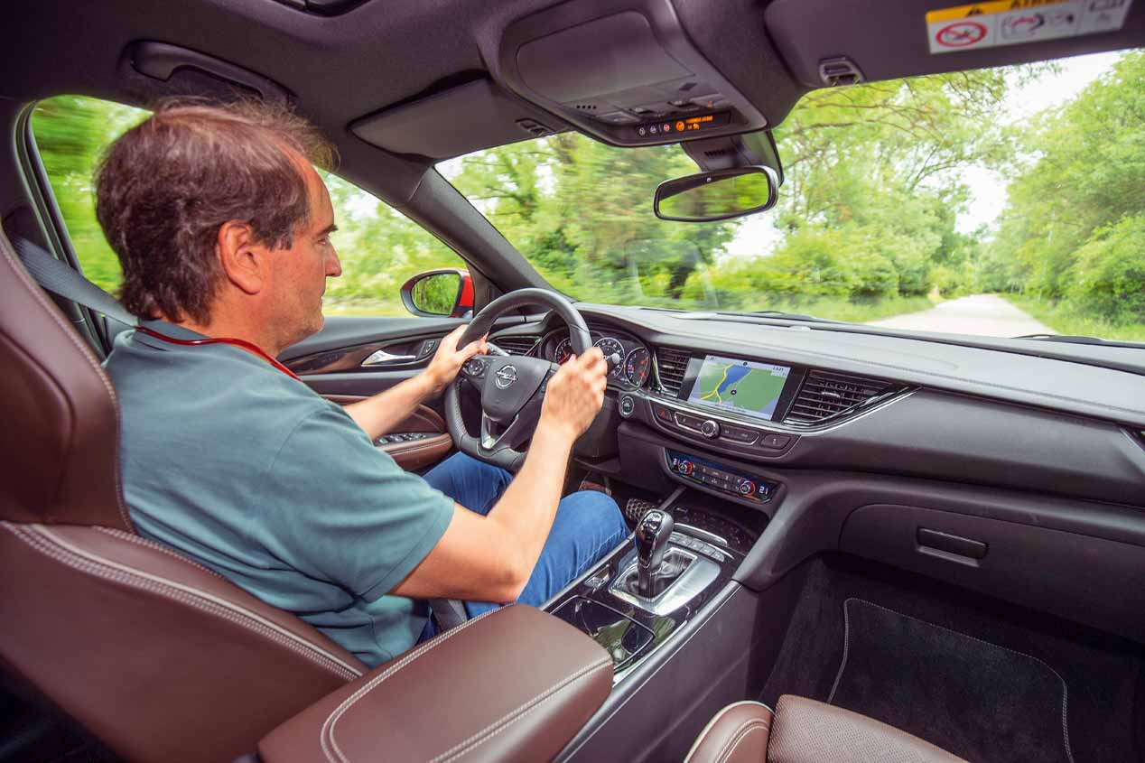 Probamos el Opel Insignia GSI Turbo de 260 CV: una berlina muy completa