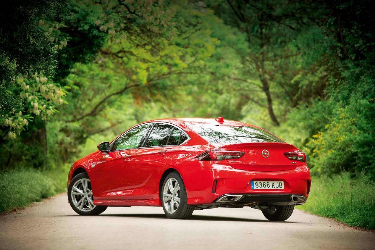 Probamos el Opel Insignia GSI Turbo de 260 CV: una berlina muy completa