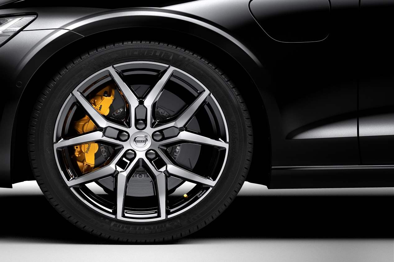 Volvo S60 2019: nuevas imágenes de una berlina súper moderna