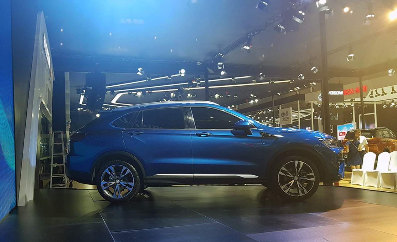Huansu Hyosow C60: así es el SUV chino que copia al Lamborgini Urus