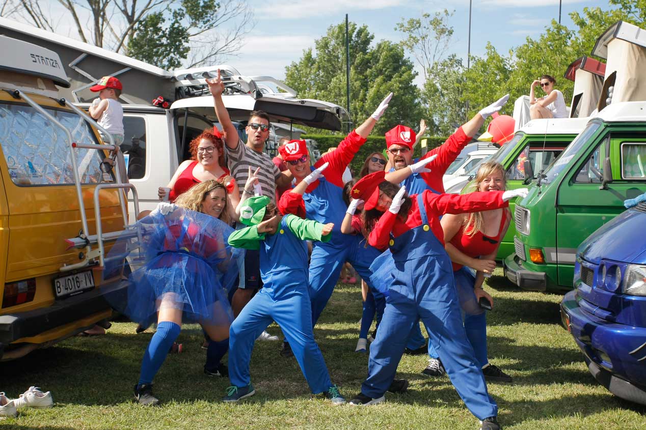 Así celebraron sus 15 años en Furgos Wagen