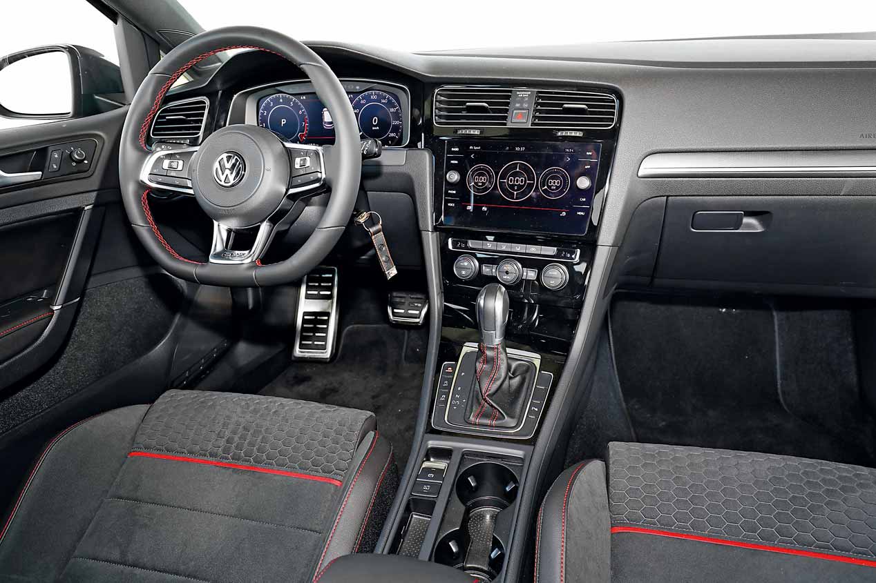 La prueba del Hyundai i30 N y del VW Golf GTI Performance, en imágenes