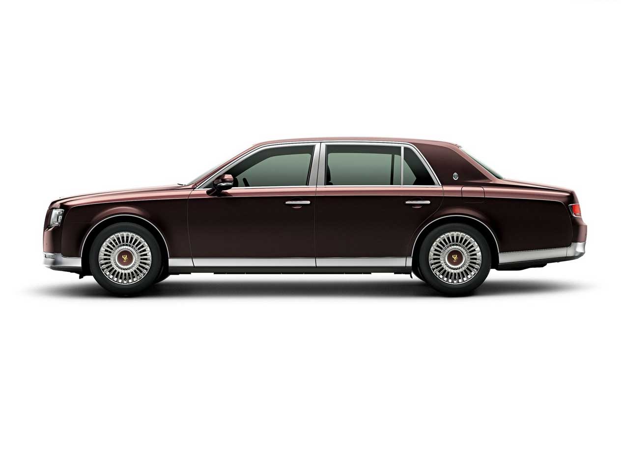 La limusina más lujosa de Japón, así es el Toyota Century 2018