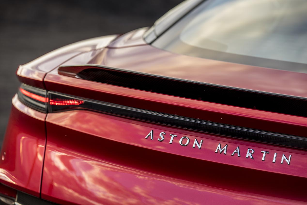 Aston Martin DBS Superleggera: ¡salvaje!