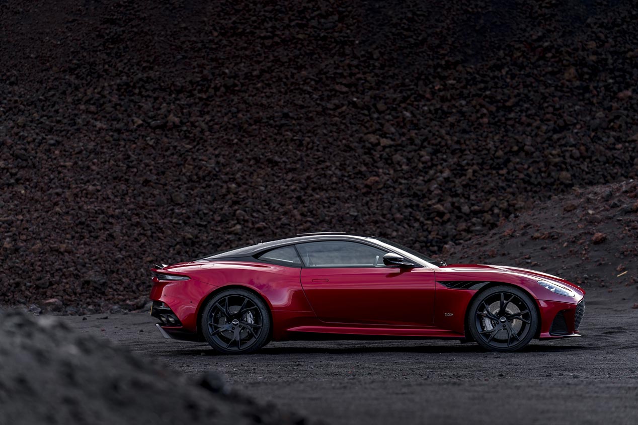 Aston Martin DBS Superleggera: ¡salvaje!