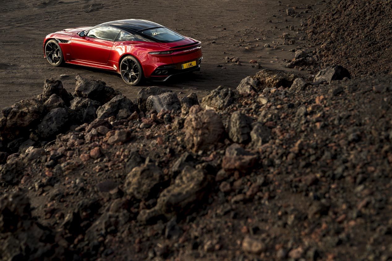 Aston Martin DBS Superleggera: ¡salvaje!