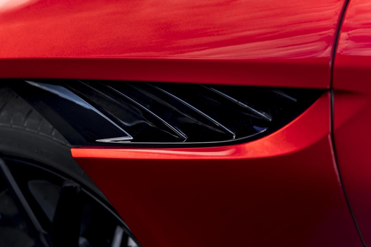 Aston Martin DBS Superleggera: ¡salvaje!