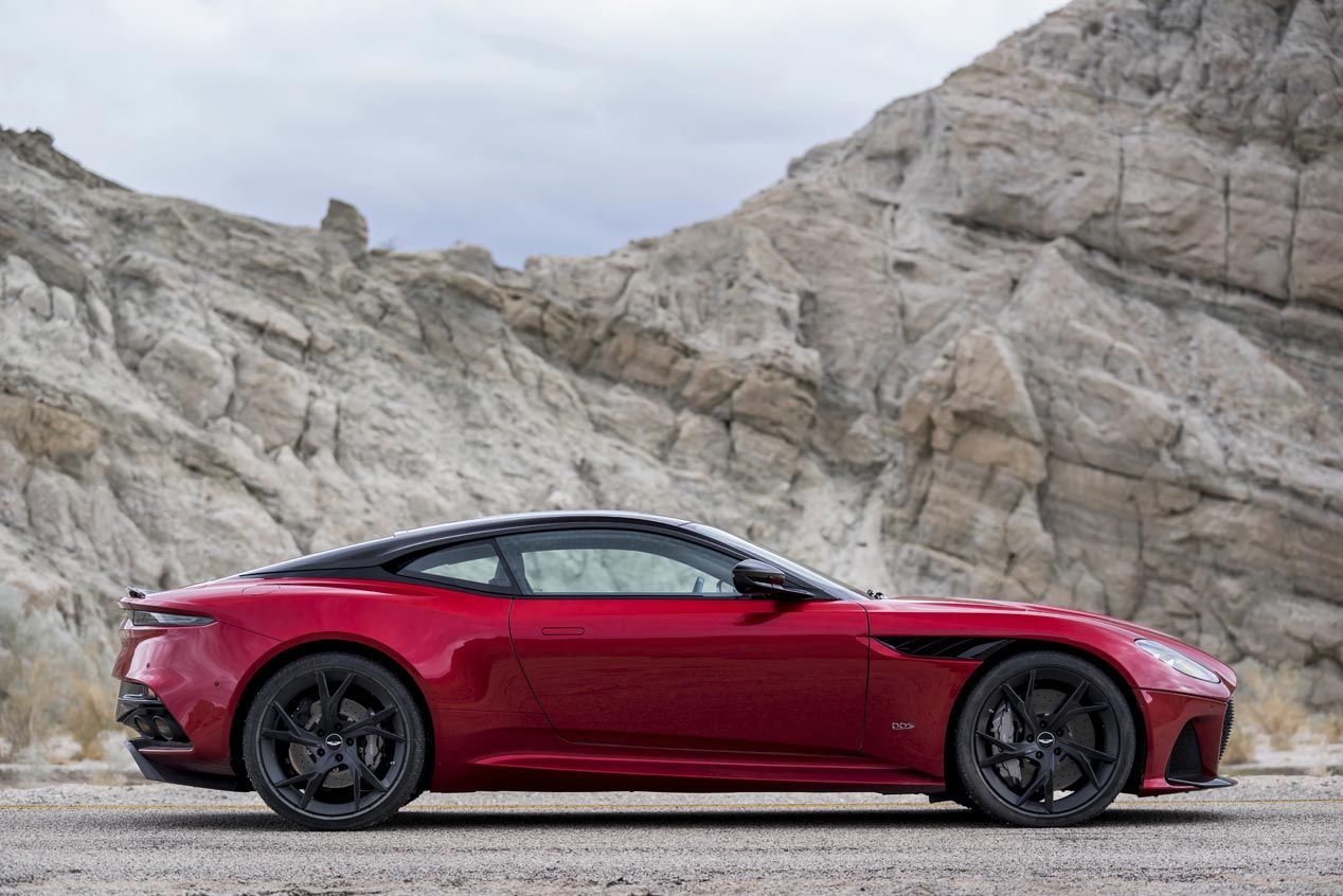 Aston Martin DBS Superleggera: ¡salvaje!