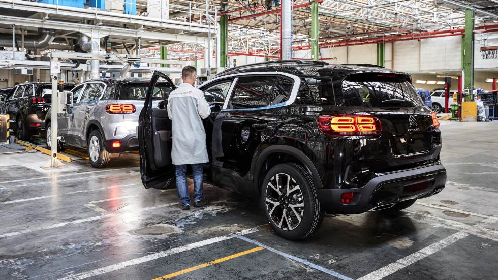 Citroën C5 Aircross: así es su fábrica… y la del Peugeot 5008
