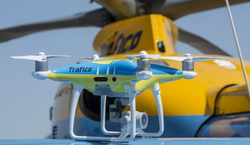 Los cinco drones de Tráfico no pueden multarnos