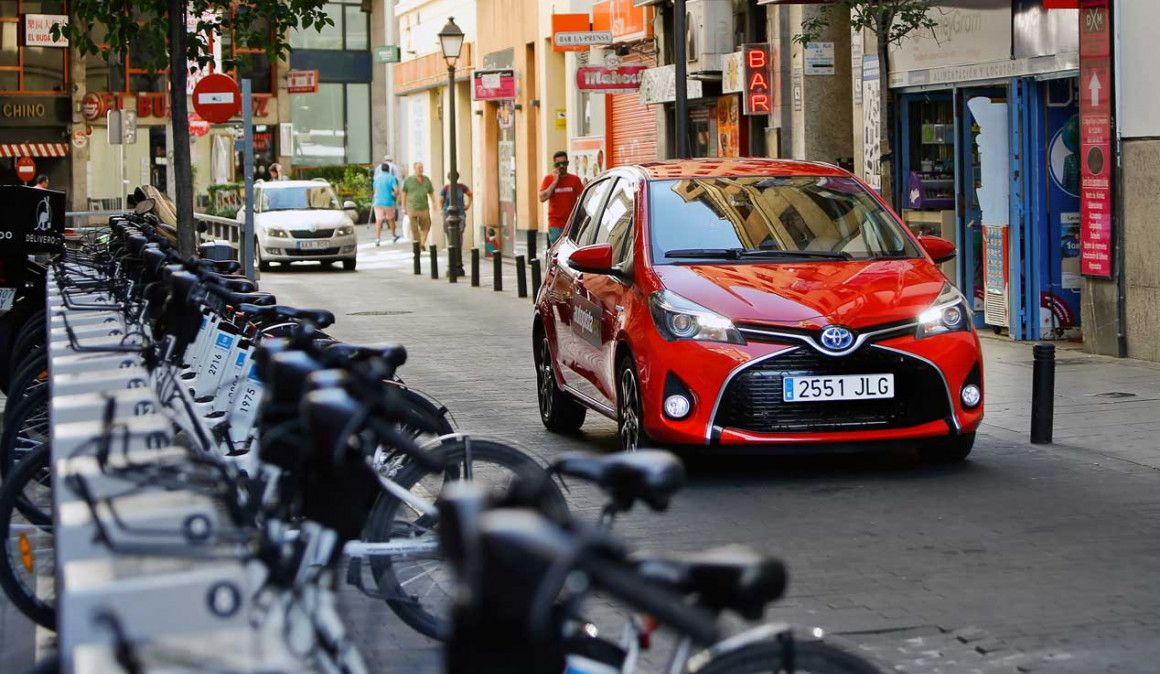 Los coches híbridos y eléctricos más vendidos del momento