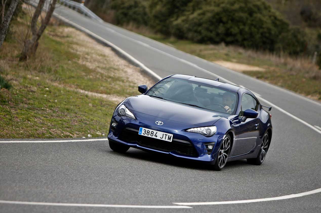 ¡Ojalá tener un garaje así! 10 coches que compraríamos sin dudar