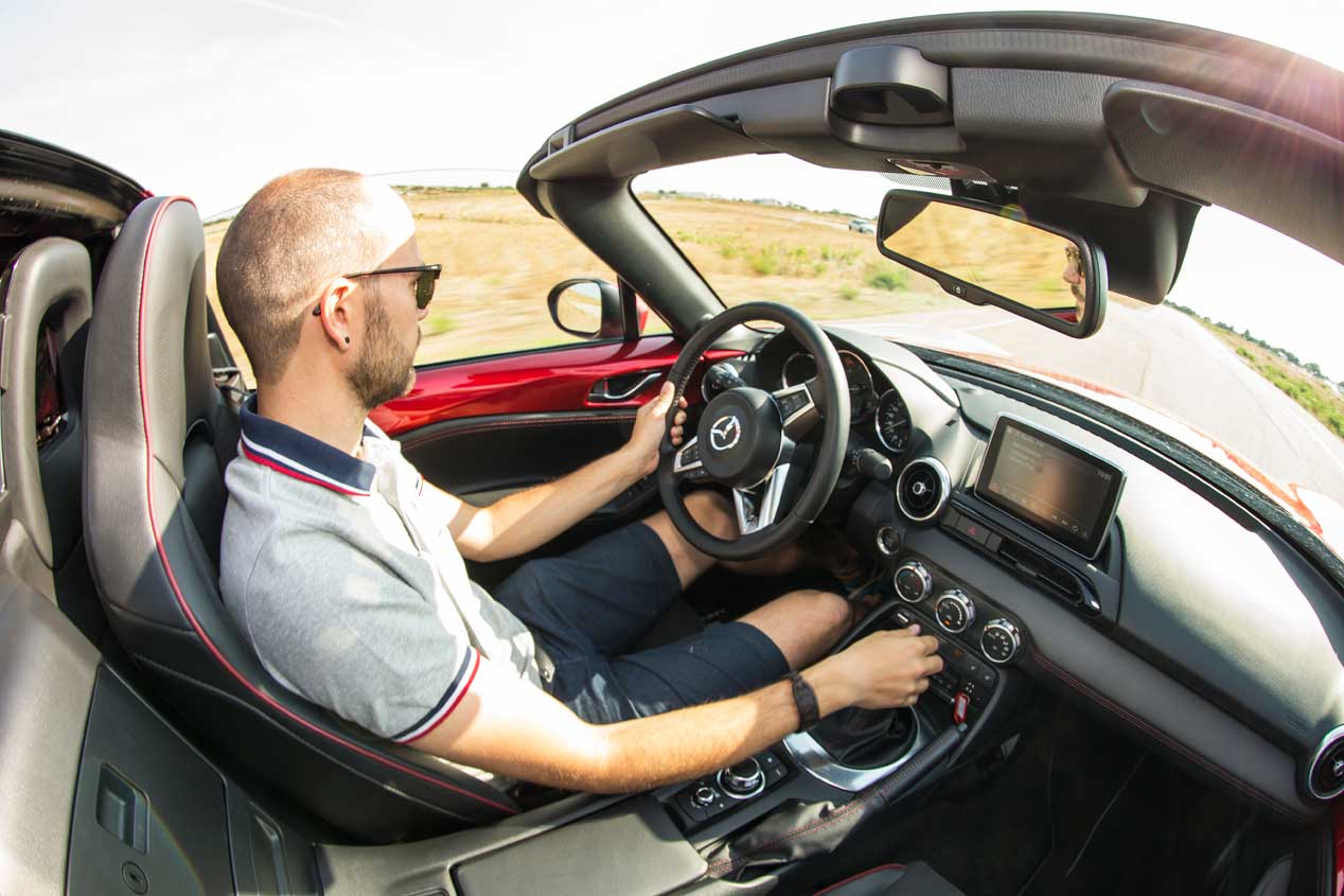 ¡Ojalá tener un garaje así! 10 coches que compraríamos sin dudar