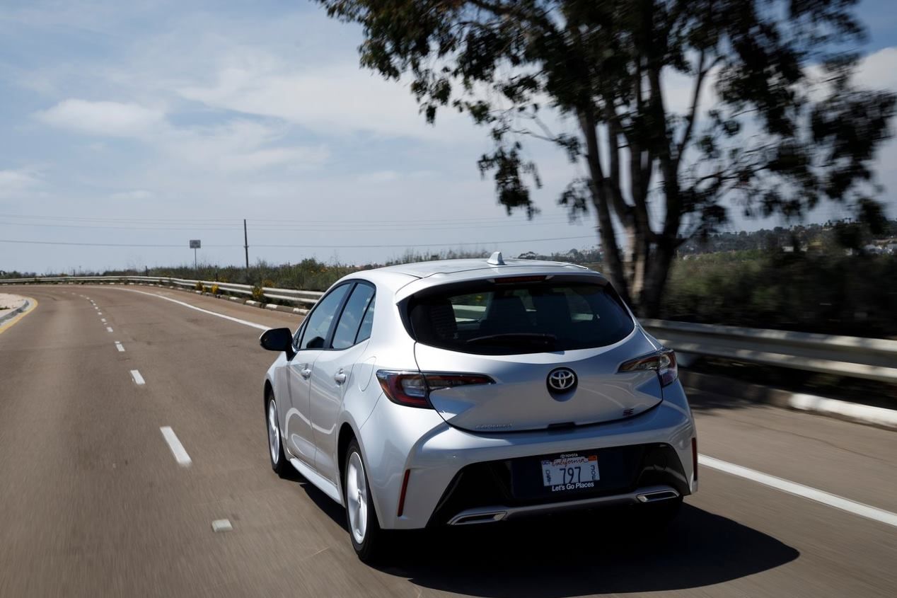 Toyota Auris frente a Volvo V40: duelo de futuros compactos