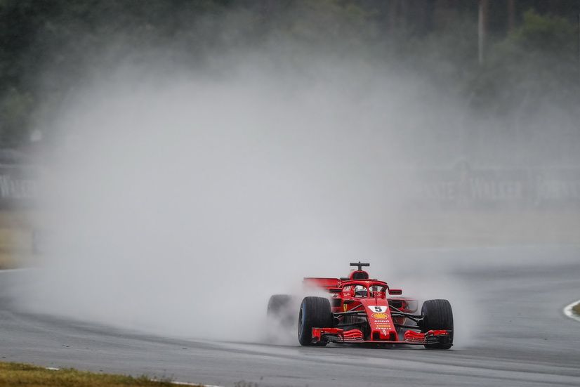 Por ahora, la previsión es de lluvia para la carrera. Aquí el poleman Vettel en la FP3