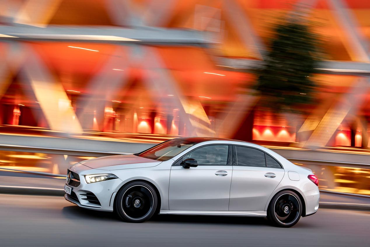 Mercedes Clase A Sedán 2019: datos y fotos oficiales